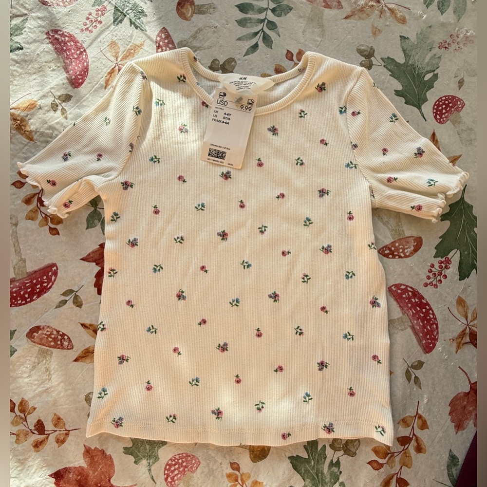 Set for girls from 4 to 6 years old flared flower